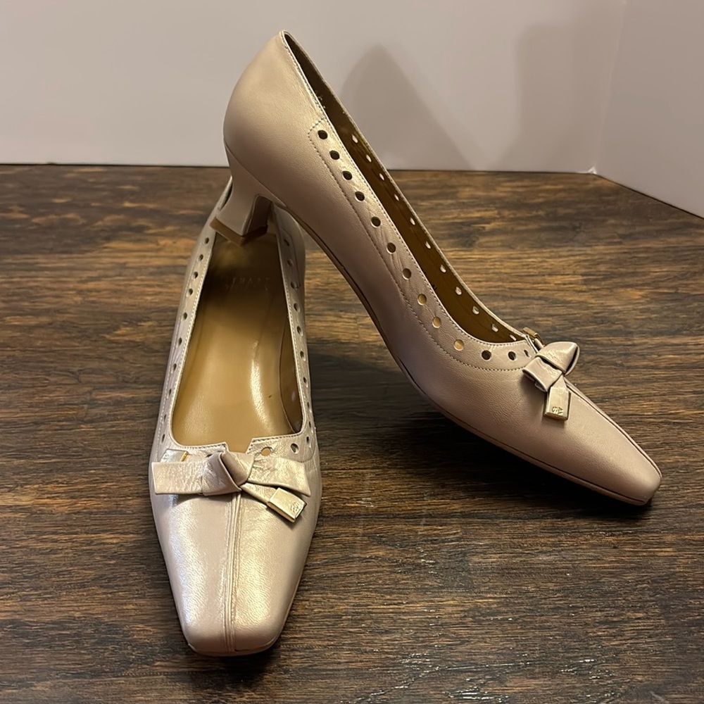 Stuart Weitzman Pearl Ivory Pumps - Size 9.5N